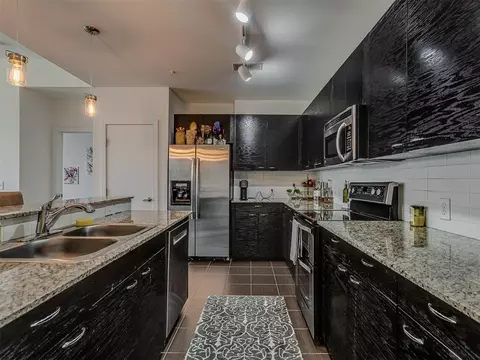 Kitchen - 401 E Boyd St #305, Norman, OK 73069 photo 3 of 5