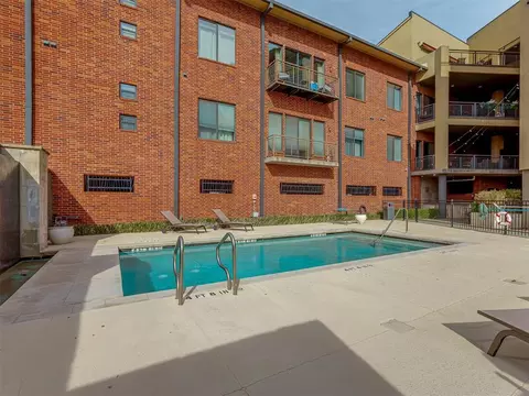 Exterior - 401 E Boyd St #305, Norman, OK 73069 photo 7 of 15