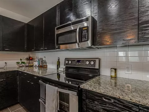 Kitchen - 401 E Boyd St #305, Norman, OK 73069 photo 5 of 5