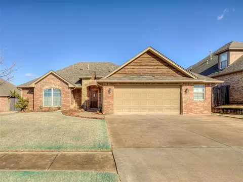 3209 SE 33rd St, Moore, OK 73160 photo 2