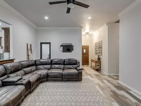 3209 SE 33rd St, Moore, OK 73160 photo 7