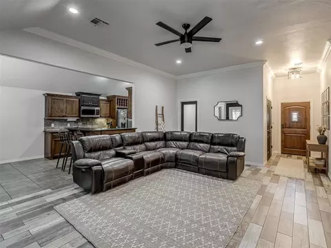 3209 SE 33rd St, Moore, OK 73160 photo 5