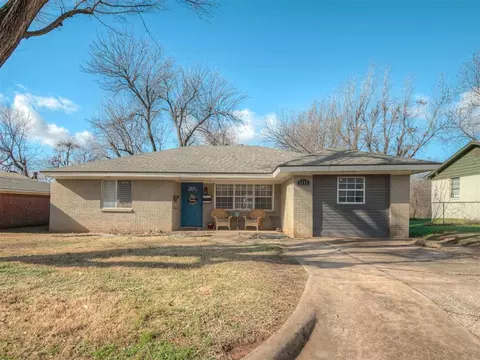 1321 N Ash St, Guthrie, OK 73044
