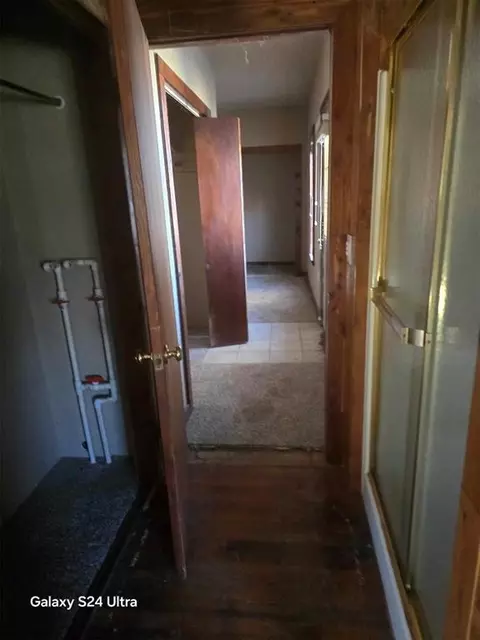 Entry Way - 201 E 4th St, Cement, OK 73017 photo 3 of 3