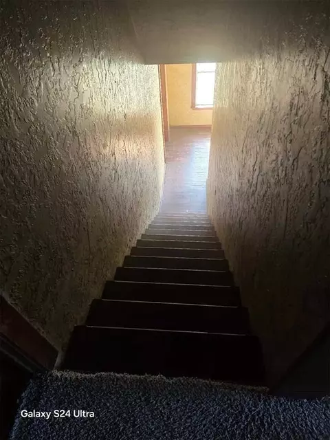 Entry Way - 201 E 4th St, Cement, OK 73017 photo 2 of 3