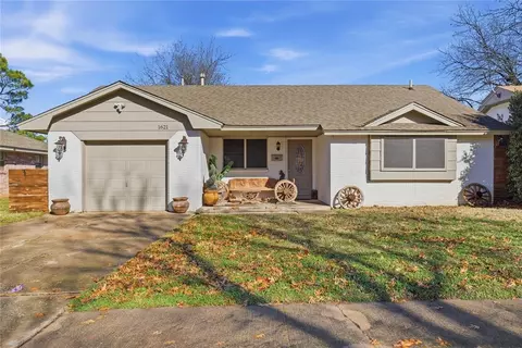 1621 Chamblee Dr, Norman, OK 73071