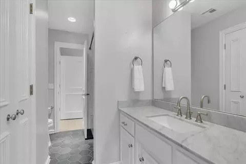 Bath - 108 E Stroh Ave, Okarche, OK 73762 photo 7 of 8