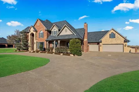 Exterior - 108 E Stroh Ave, Okarche, OK 73762 photo 5 of 5