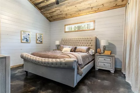 Bedroom - 149 Bear Pine Trl, Broken Bow, OK 74728 photo 1 of 2