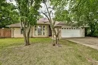 2732 SE 90th St, Moore, OK 73160