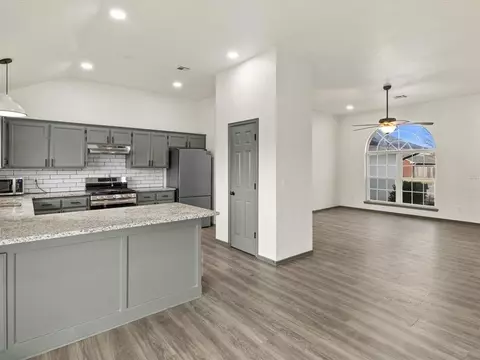 Kitchen - 1701 Sumac Dr, Norman, OK 73071 photo 5 of 5