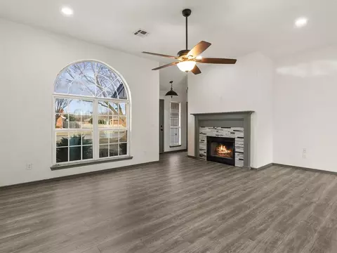 Living - 1701 Sumac Dr, Norman, OK 73071 photo 1 of 6