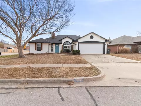 1701 Sumac Dr, Norman, OK 73071