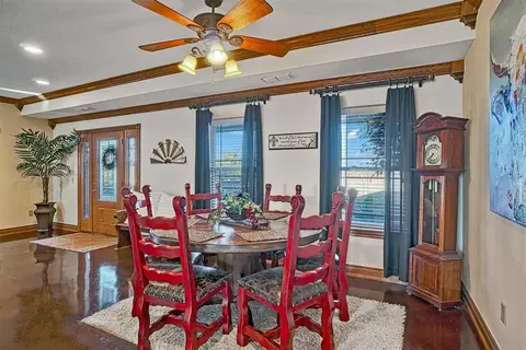Dining - 20966 E County Road 155, Altus, OK 73521 photo 2 of 3