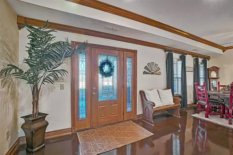Entry Way - 20966 E County Road 155, Altus, OK 73521 photo 1 of 3
