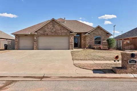 3304 Paul Dr, Moore, OK 73160