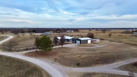 32204 E County Road 1497, Paoli, OK 73074