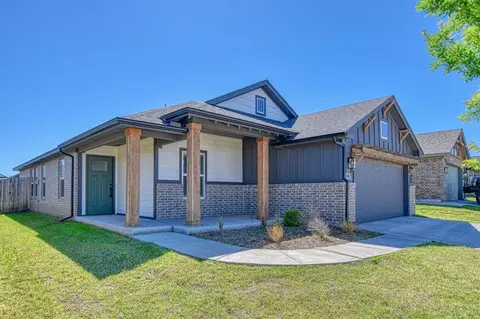 13412 Arrowhead Blvd, Yukon, OK 73099