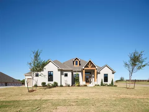 9217 SW 90th St, Mustang, OK 73064
