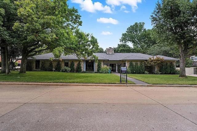 12008 Quail Creek Rd, Oklahoma City, OK 73120