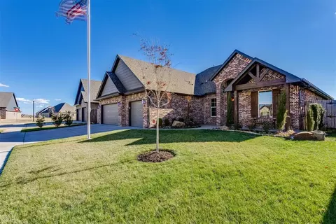 13504 NW 1st St, Yukon, OK 73099