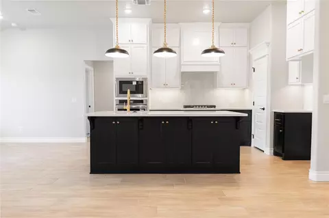 2201 NW 171st St, Edmond, OK 73012