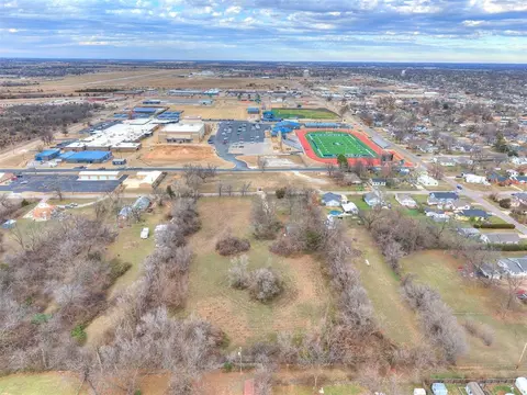 727 W Ford St, Shawnee, OK 74801