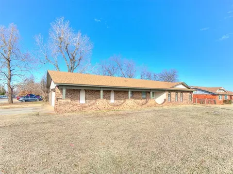 1203 Ridgeway Dr, Yukon, OK 73099
