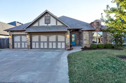 10312 Sunset Ln, Oklahoma City, OK 73120