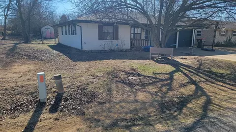 20332 Walker St, Harrah, OK 73045 photo 3