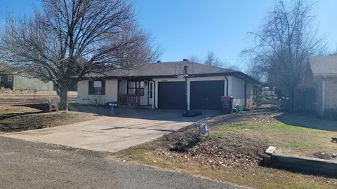 20332 Walker St, Harrah, OK 73045 photo 2