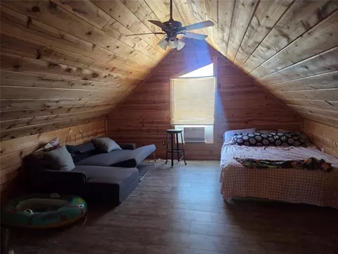 Bedroom - 159 Sterling Loop Rd, Sulphur, OK 73086 photo 2 of 2