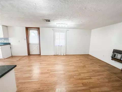 Living - 40001 Us Highway 281 Hwy, Apache, OK 73006 photo 6 of 9
