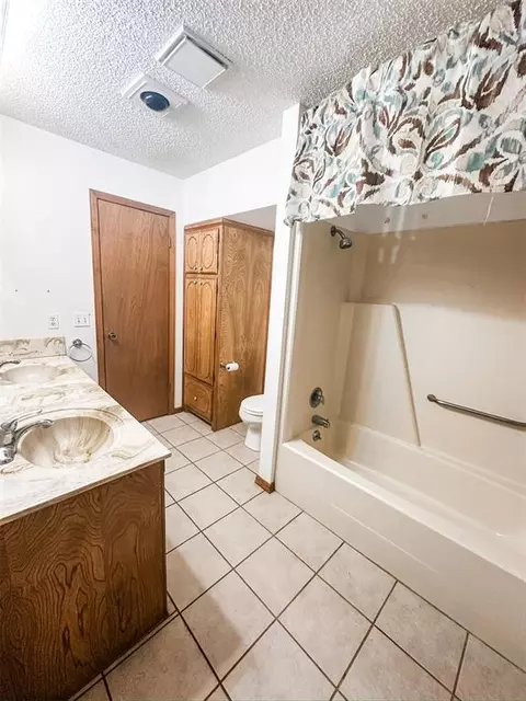 Bath - 40001 Us Highway 281 Hwy, Apache, OK 73006 photo 1 of 2