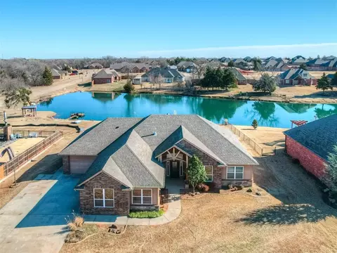 660 Westwind Dr, Newcastle, OK 73065