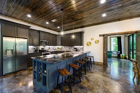 Kitchen - 34 Nitro Ln, Broken Bow, OK 74728 photo 4 of 4