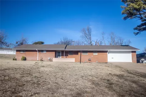 401 N Arizona, Weatherford, OK 73096