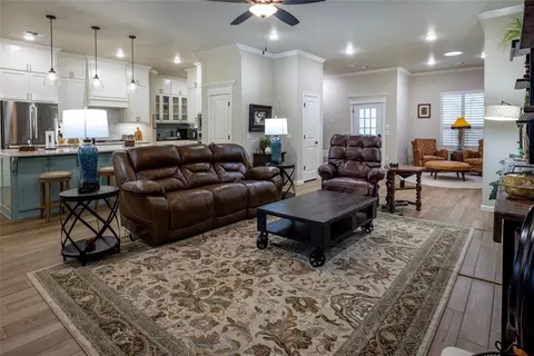 713 NW 199th St, Edmond, OK 73012