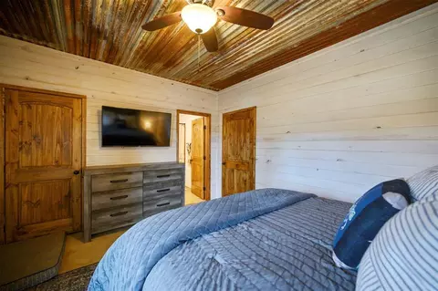 Bedroom - 2539 Rhoden Rd, Broken Bow, OK 74728 photo 4 of 4