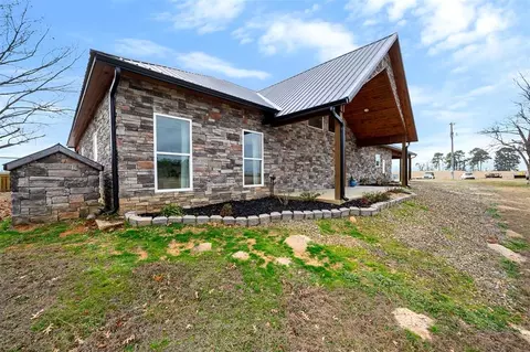 Exterior - 2539 Rhoden Rd, Broken Bow, OK 74728 photo 7 of 9