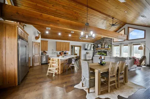Dining - 2539 Rhoden Rd, Broken Bow, OK 74728 photo 1 of 2
