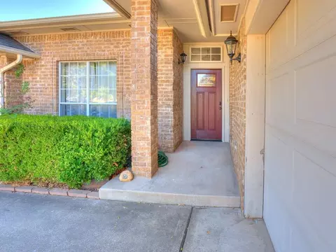 3001 Weymouth Way, Norman, OK 73071