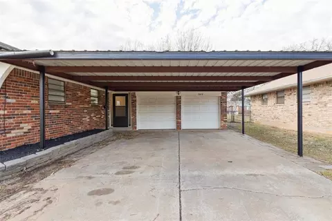 Other - 909 Highlander Dr, Moore, OK 73160 photo 2 of 7