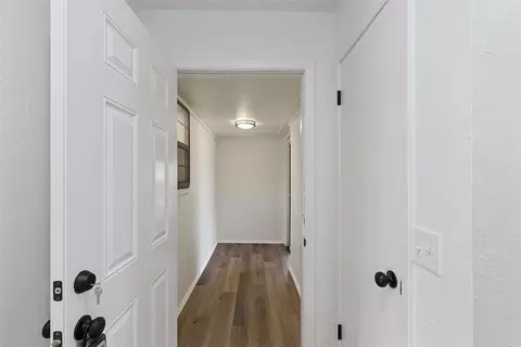 Entry Way - 909 Highlander Dr, Moore, OK 73160 photo 2 of 3