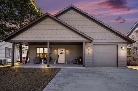 622 E Gray St, Norman, OK 73071