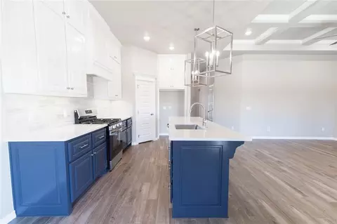 10364 SW 56th St, Mustang, OK 73064