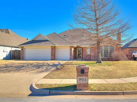 19112 Canyon Creek Pl, Edmond, OK 73012