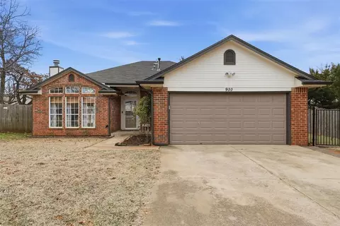 900 N Blackwelder Ave, Edmond, OK 73034