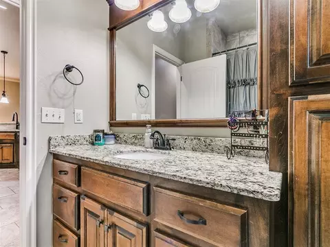 4605 E Pikeys Trl, Tuttle, OK 73089 photo 15