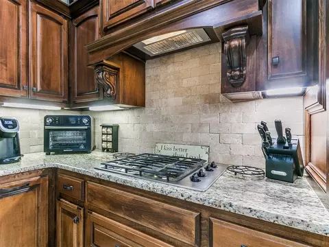 4605 E Pikeys Trl, Tuttle, OK 73089 photo 12